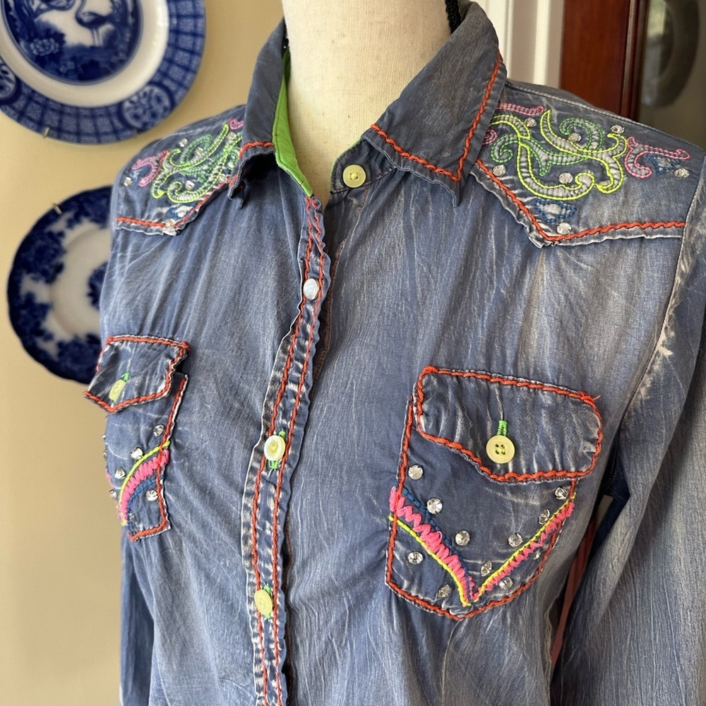Roar | Western Button Down Shirt, Embroidery & Rhinestone Details, Size M